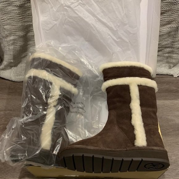 Michael Kors Suede Winter Tall Boots II Like Uggs - Picture 4 of 5